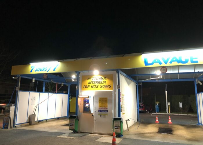 Enseigne LAVAGE BRILL'AUTO